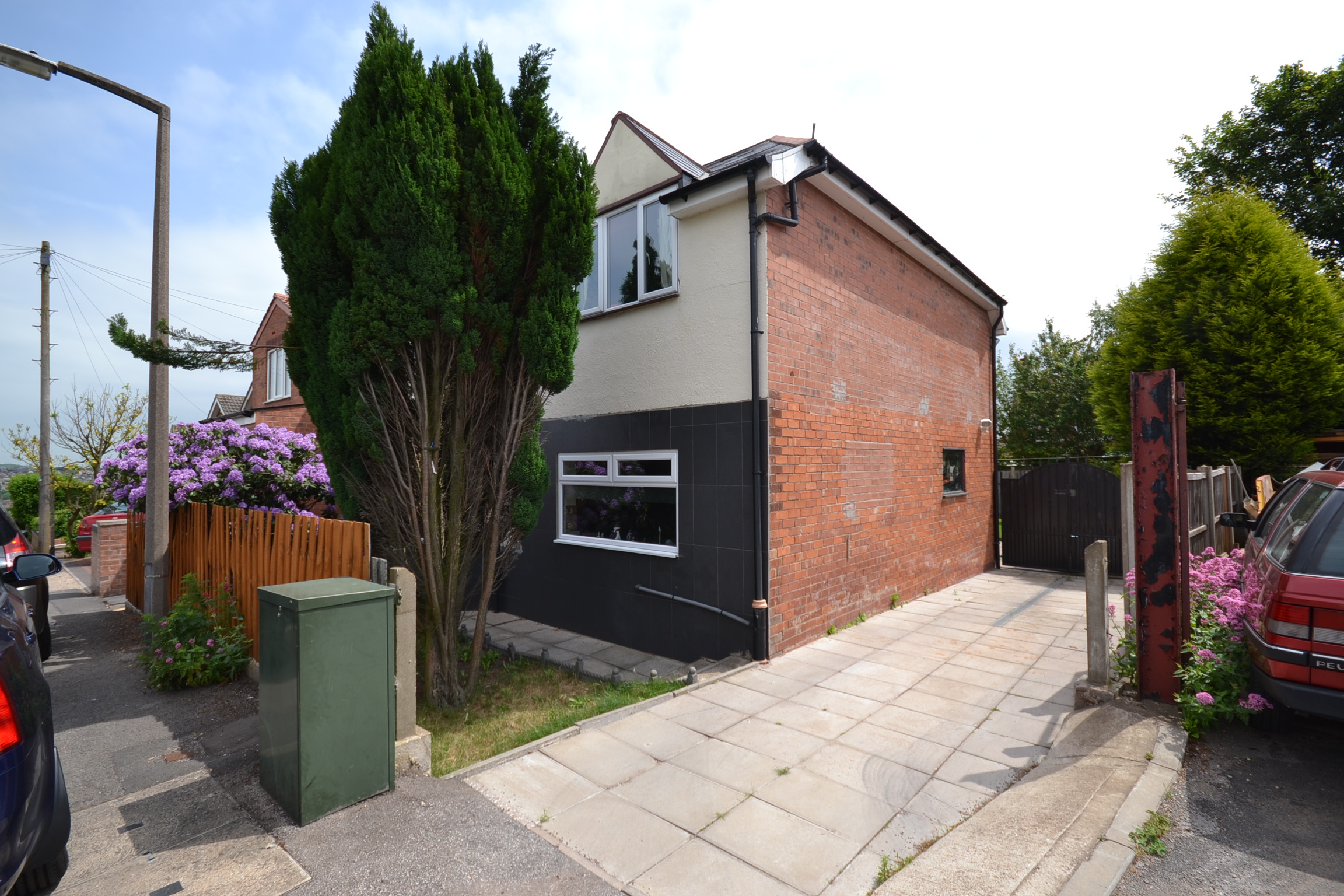 4 Bed House Standhill Avenue, Carlton Nottingham Letting Agents